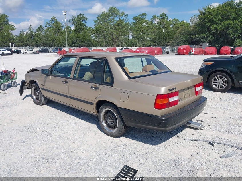 1993 Volvo 940 VIN YV1JS8318P1143603 IAAI salvage auction — UNKNOWN, Rebuildable (Florida), sold $300 on 2026-08-13 (photo 3)