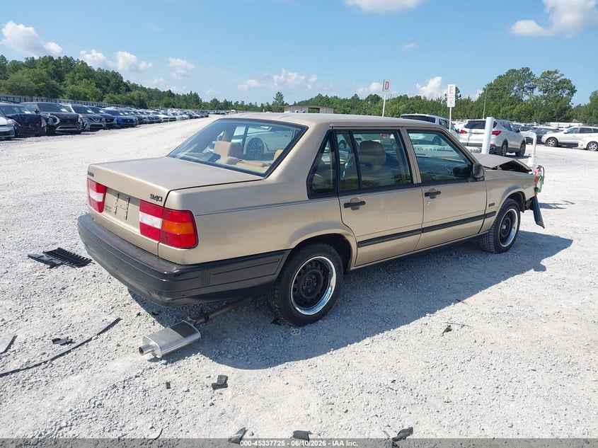 1993 Volvo 940 VIN YV1JS8318P1143603 IAAI salvage auction — UNKNOWN, Rebuildable (Florida), sold $300 on 2026-08-13 (photo 4)
