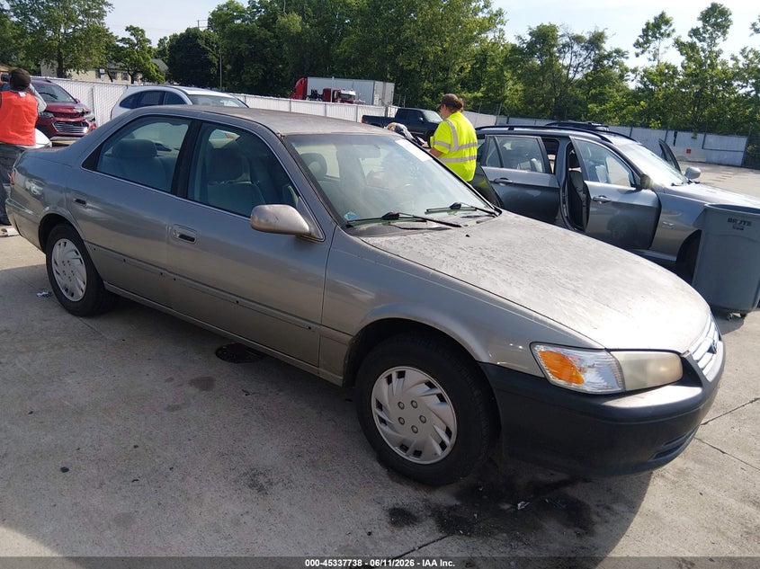 2000 Toyota Camry VIN JT2BG22K8Y0482025 IAAI salvage auction — NORMAL WEAR, Clear (Missouri), sold $125 on 2026-07-07 (photo 1)