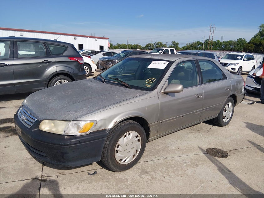 2000 Toyota Camry VIN JT2BG22K8Y0482025 IAAI salvage auction — NORMAL WEAR, Clear (Missouri), sold $125 on 2026-07-07 (photo 2)
