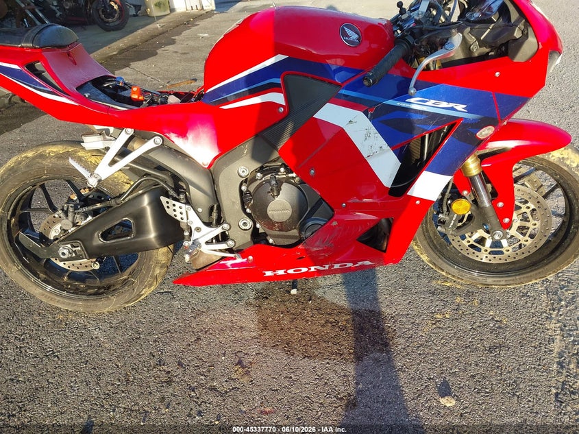 2021 Honda Cbr VIN JH2PC40J8MK700663 IAAI salvage auction — ALL OVER, Salvage (Louisiana), sold $3,450 on 2026-07-15 (photo 8)