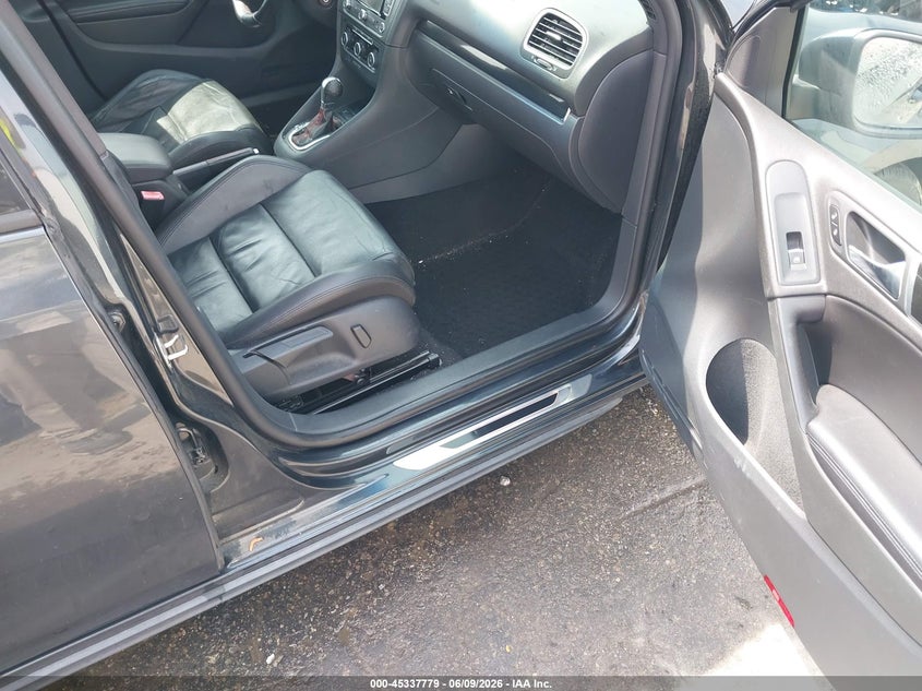 2013 Volkswagen Gti VIN WVWHD7AJ6DW134635 IAAI salvage auction — ENGINE DAMAGE, Clear (Virginia), sold $325 on 2026-07-11 (photo 5)