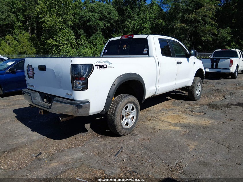 2008 Toyota Tundra VIN 5TFBT54198X014370 IAAI salvage auction — NORMAL WEAR, Clear (Mississippi), sold $925 on 2026-07-08 (photo 4)
