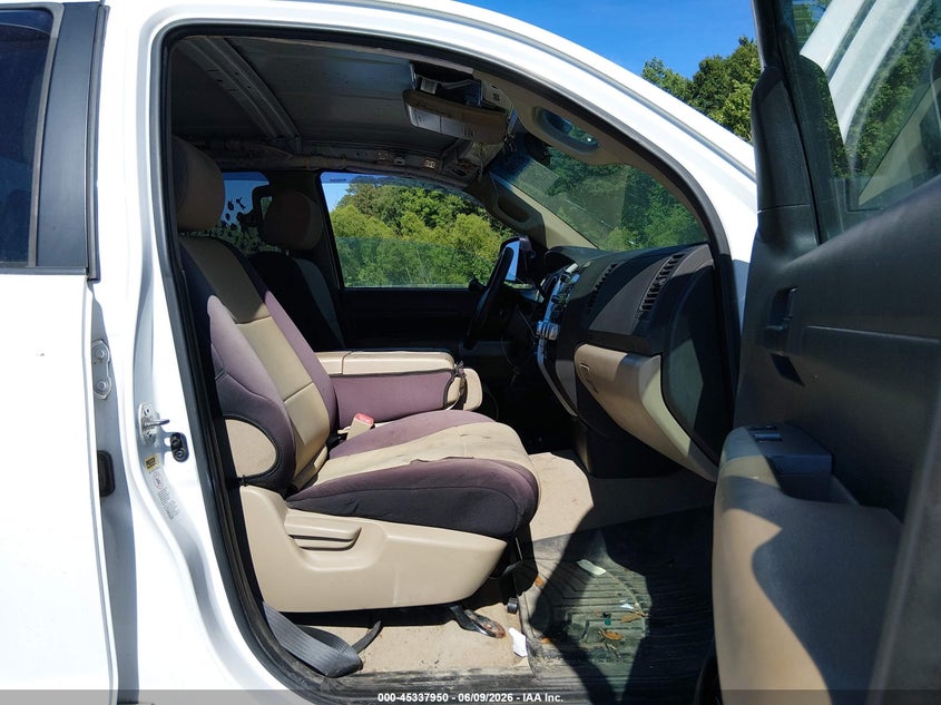 2008 Toyota Tundra VIN 5TFBT54198X014370 IAAI salvage auction — NORMAL WEAR, Clear (Mississippi), sold $925 on 2026-07-08 (photo 5)