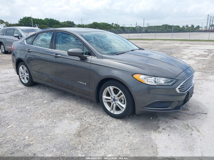 2018 Ford Fusion VIN 3FA6P0UU4JR235849 — IAAI salvage auction photo