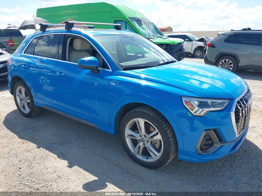 2019 Audi Q3 VIN WA1FECF37K1083061 — IAAI salvage auction photo