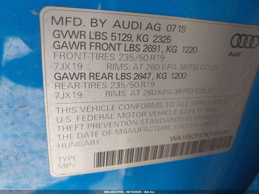 2019 Audi Q3 VIN WA1FECF37K1083061 IAAI salvage auction — REAR END, Salvage Title, sold $7,400 on 2026-08-21 (photo 9)