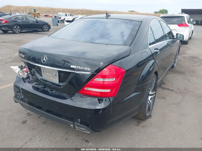 2010 Mercedes-benz S-klasse VIN WDDNG7BB8AA297318 IAAI salvage auction — LEFT REAR, Salvage (California), sold $1,050 on 2026-08-12 (photo 4)