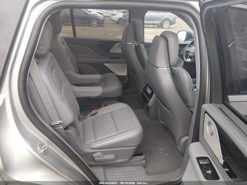 2020 Lincoln Aviator VIN 5LM5J7XC2LGL01952 IAAI salvage auction — FRONT END, Salvage (Ohio), sold $7,500 on 2026-07-16 (photo 8)