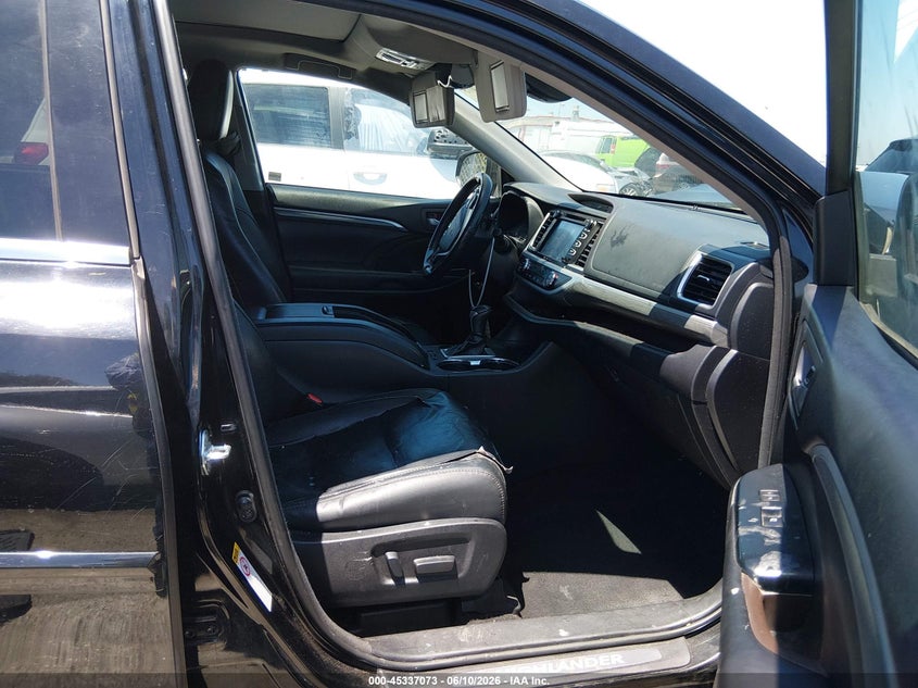2017 Toyota Highlander VIN 5TDYZRFH0HS229717 IAAI salvage auction — FRONT END, Salvage Title, sold $5,775 on 2026-07-23 (photo 5)