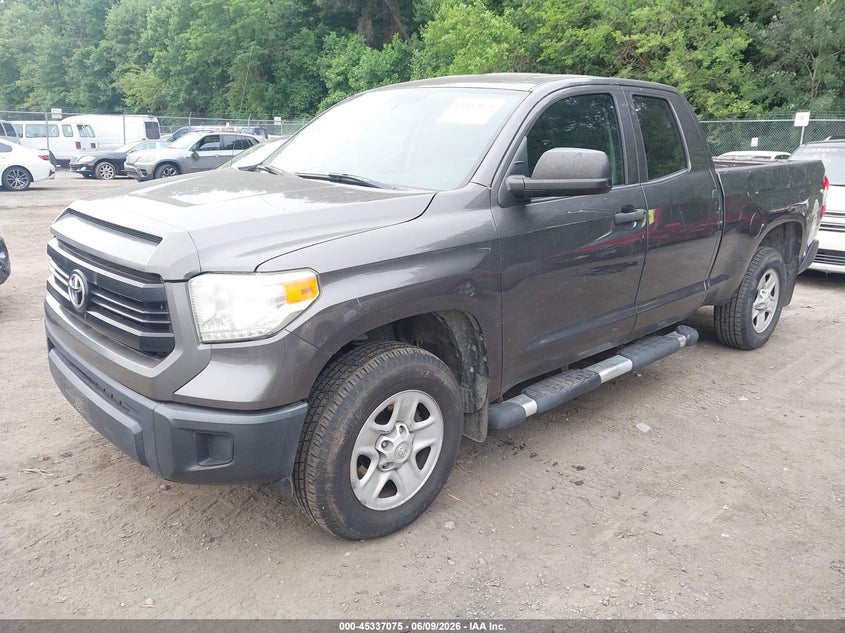 2015 Toyota Tundra VIN 5TFUM5F14FX061841 IAAI salvage auction — NORMAL WEAR, Salvage Title, sold $4,225 on 2026-07-07 (photo 2)