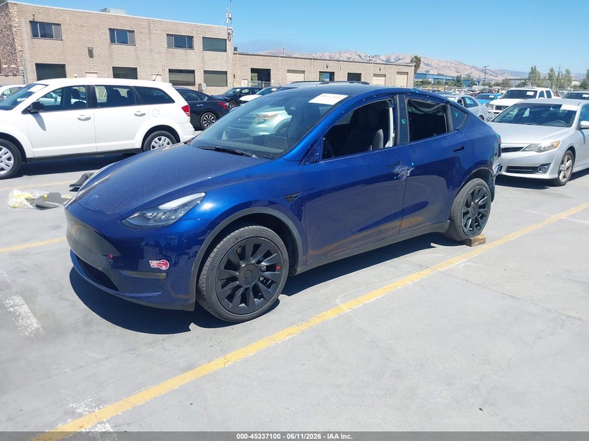 2021 Tesla Model y VIN 5YJYGDEE1MF294624 IAAI salvage auction — REAR END, Salvage (California), sold $8,550 on 2026-07-20 (photo 2)
