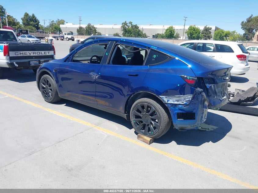 2021 Tesla Model y VIN 5YJYGDEE1MF294624 IAAI salvage auction — REAR END, Salvage (California), sold $8,550 on 2026-07-20 (photo 3)