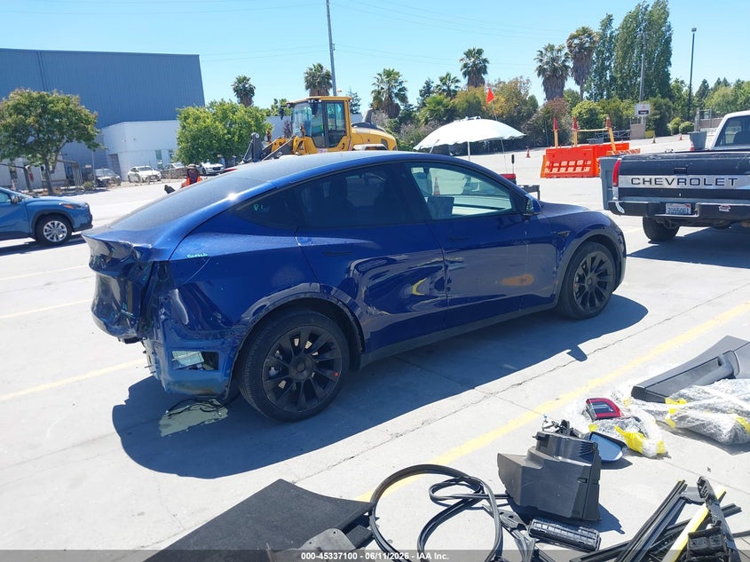 2021 Tesla Model y VIN 5YJYGDEE1MF294624 IAAI salvage auction — REAR END, Salvage (California), sold $8,550 on 2026-07-20 (photo 4)