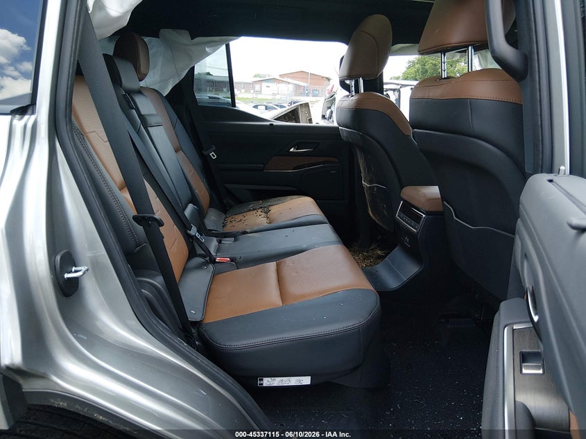 2024 Lexus Gx VIN JTJVBCDX9R5023248 IAAI salvage auction — FRONT & REAR, Salvage Title, sold $28,500 on 2026-07-24 (photo 8)