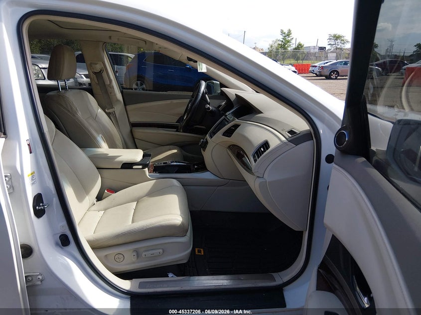2014 Acura RLX VIN JH4KC2F58EC000296 IAAI salvage auction — RIGHT FRONT, Salvage (Illinois), sold $1,600 on 2026-07-22 (photo 5)