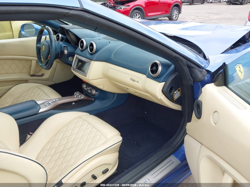 2014 Ferrari California VIN ZFF65TJA1E0199413 IAAI salvage auction — FRONT END, Salvage Title, sold $39,650 on 2026-07-13 (photo 5)