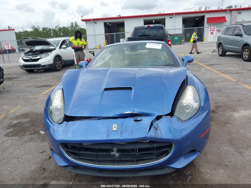 2014 Ferrari California VIN ZFF65TJA1E0199413 IAAI salvage auction — FRONT END, Salvage Title, sold $39,650 on 2026-07-13 (photo 6)