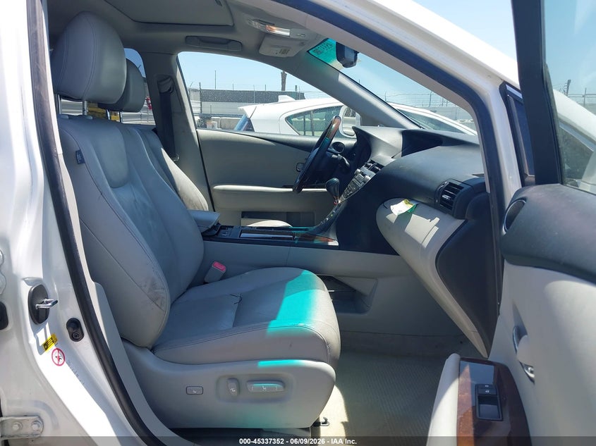 2010 Lexus Rx 350 VIN JTJZK1BA4A2000969 IAAI salvage auction — FRONT & REAR, Salvage (California), sold $3,250 on 2026-07-15 (photo 5)