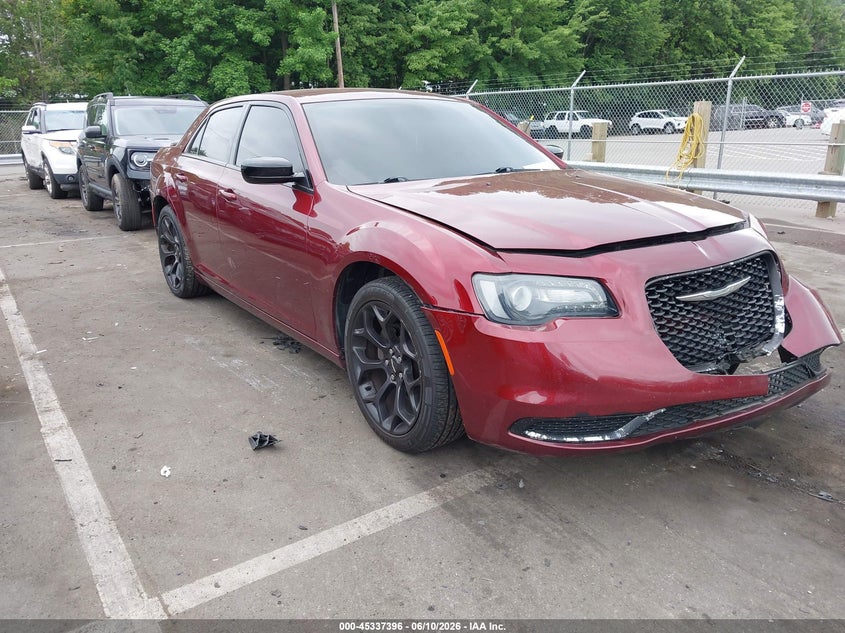 2019 Chrysler 300 VIN 2C3CCAAG5KH612266 IAAI salvage auction — FRONT & REAR, Salvage (North Carolina), sold $1,300 on 2026-07-24 (photo 1)