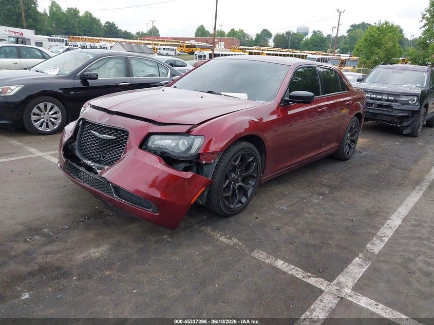 2019 Chrysler 300 VIN 2C3CCAAG5KH612266 IAAI salvage auction — FRONT & REAR, Salvage (North Carolina), sold $1,300 on 2026-07-24 (photo 2)