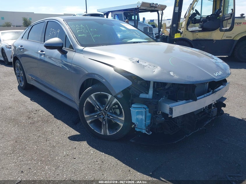2024 Kia K5 VIN 5XXG34J2XRG242724 IAAI salvage auction — LEFT FRONT, Salvage Certificate (California), sold $6,600 on 2026-07-31 (photo 1)