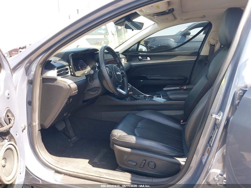 2024 Kia K5 VIN 5XXG34J2XRG242724 IAAI salvage auction — LEFT FRONT, Salvage Certificate (California), sold $6,600 on 2026-07-31 (photo 5)