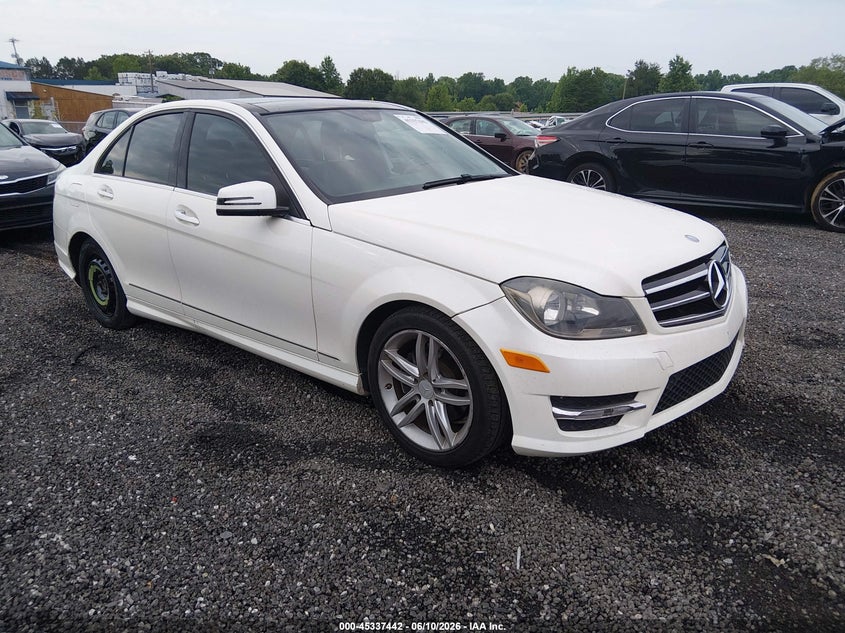 2014 Mercedes-benz C-klasse VIN WDDGF4HB3ER308766 IAAI salvage auction — FRESH WATER, Salvage (South Carolina), sold $500 on 2026-07-28 (photo 1)