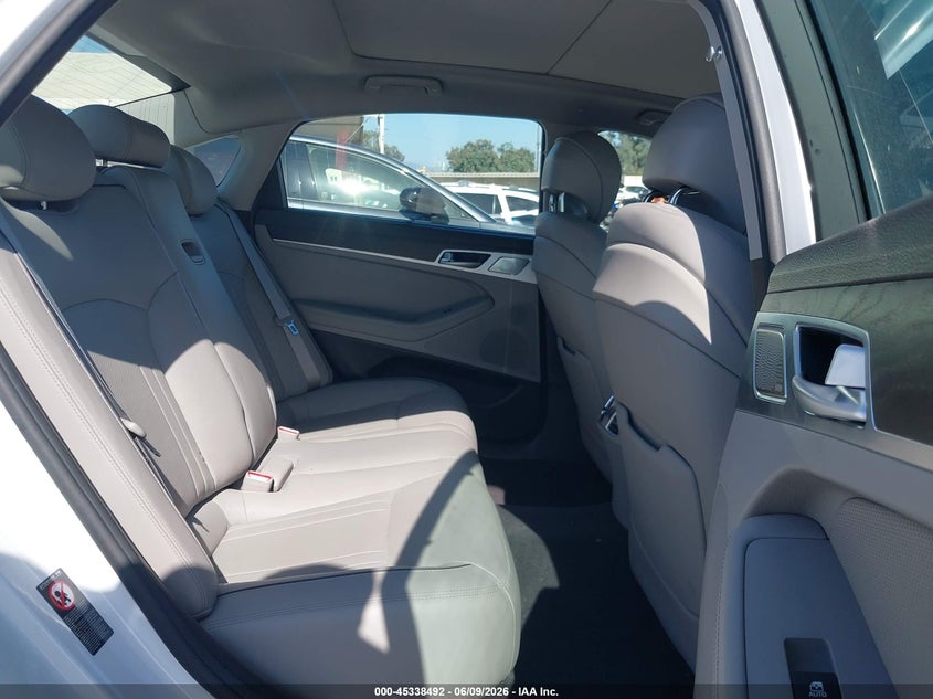 2019 Genesis G80 VIN KMTFN4JE1KU323967 IAAI salvage auction — THEFT, Salvage (California), sold $6,550 on 2026-07-06 (photo 8)