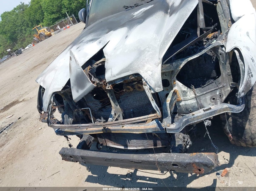 2007 Toyota 4runner VIN JTEBU14R878105193 IAAI salvage auction — ENGINE BURN, Clear (Massachusetts), sold $800 on 2026-07-07 (photo 6)