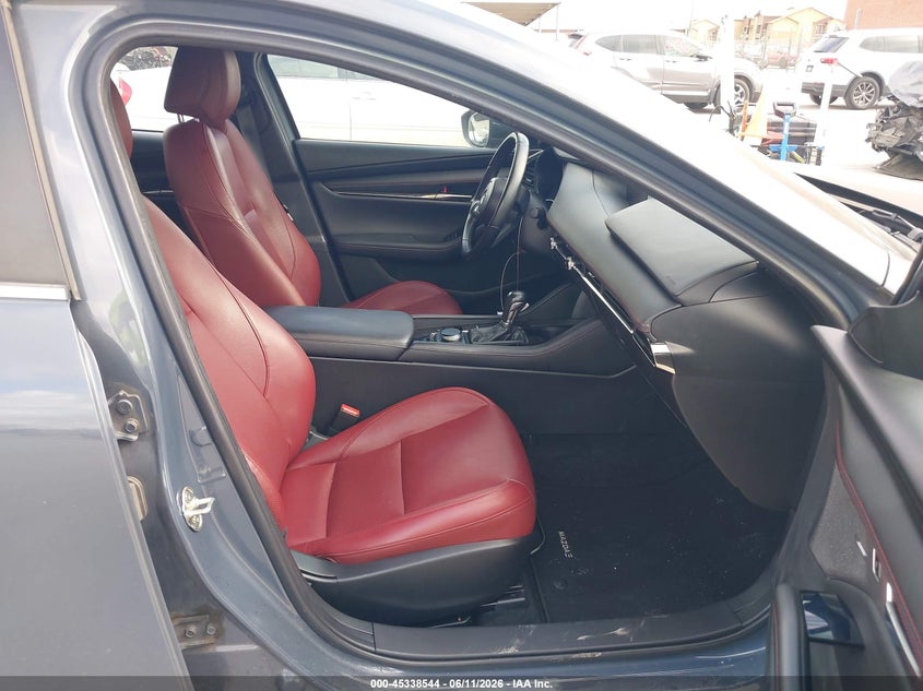 2022 Mazda 3 VIN JM1BPALL1N1504669 IAAI salvage auction — WATER/FLOOD, Salvage (Texas), sold $3,450 on 2026-07-09 (photo 5)