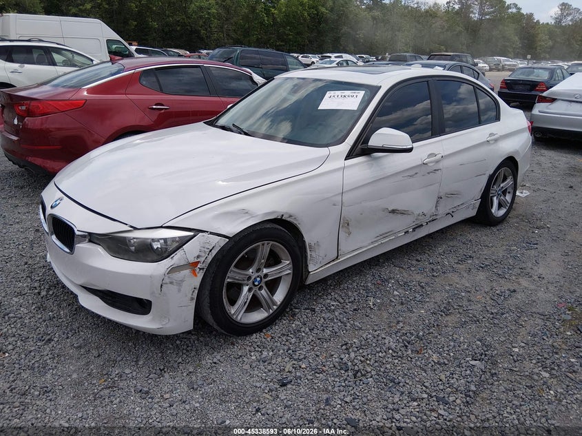 2014 BMW 3er VIN WBA3A5C55EF605129 IAAI salvage auction — LEFT SIDE, Salvage (South Carolina), sold $1,250 on 2026-08-11 (photo 2)