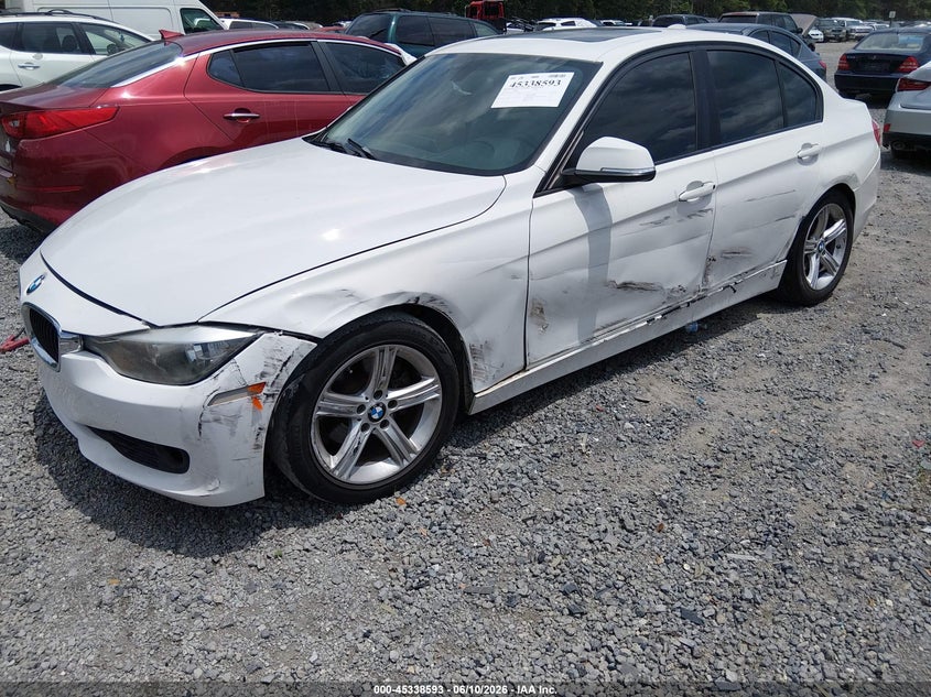 2014 BMW 3er VIN WBA3A5C55EF605129 IAAI salvage auction — LEFT SIDE, Salvage (South Carolina), sold $1,250 on 2026-08-11 (photo 6)