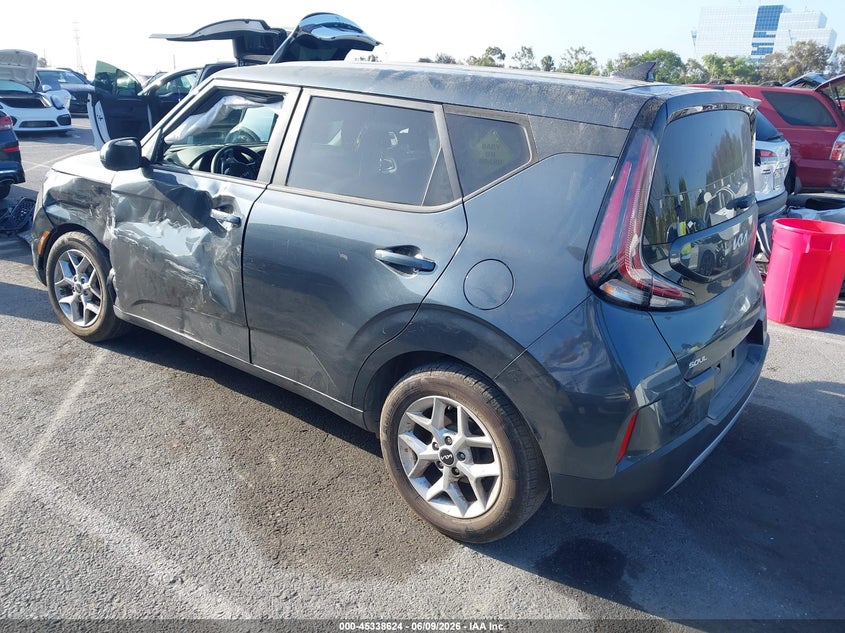 2023 Kia Soul VIN KNDJ23AU7P7199230 IAAI salvage auction — LEFT SIDE, Salvage Title, sold $3,450 on 2026-07-30 (photo 3)