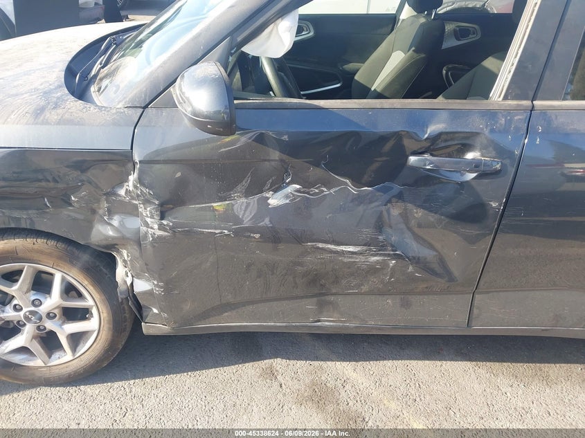 2023 Kia Soul VIN KNDJ23AU7P7199230 IAAI salvage auction — LEFT SIDE, Salvage Title, sold $3,450 on 2026-07-30 (photo 6)