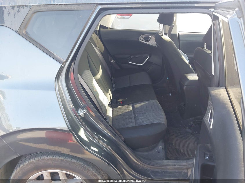 2023 Kia Soul VIN KNDJ23AU7P7199230 IAAI salvage auction — LEFT SIDE, Salvage Title, sold $3,450 on 2026-07-30 (photo 8)