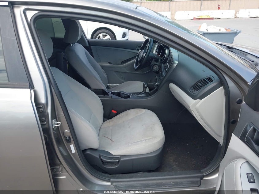 2014 Kia Optima VIN 5XXGM4A75EG265282 IAAI salvage auction — UNKNOWN, Clear - Dealer Only (California), sold $575 on 2026-07-20 (photo 5)
