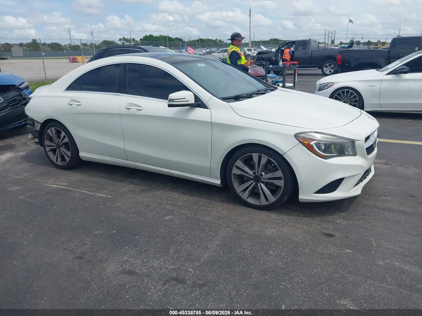 2015 Mercedes-benz Cla-klasse VIN WDDSJ4EBXFN165174 IAAI salvage auction — REAR END, Rebuildable (Florida), sold $2,550 on 2026-07-16 (photo 1)