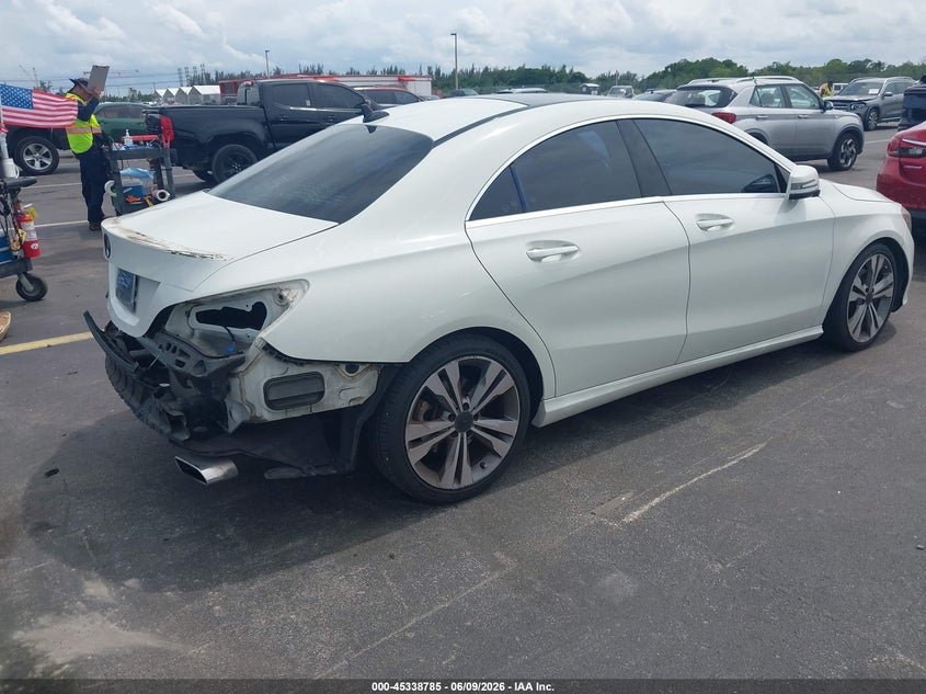 2015 Mercedes-benz Cla-klasse VIN WDDSJ4EBXFN165174 IAAI salvage auction — REAR END, Rebuildable (Florida), sold $2,550 on 2026-07-16 (photo 4)
