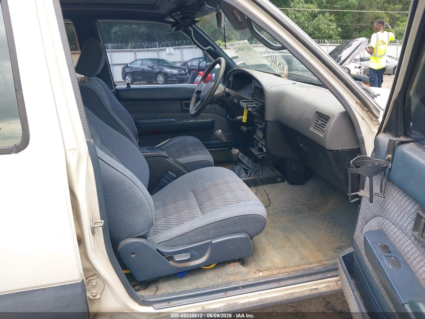 1990 Toyota 4runner VIN JT3RN37W7L0005113 IAAI salvage auction — FRONT END, Salvage (Georgia), sold $1,050 on 2026-07-09 (photo 5)