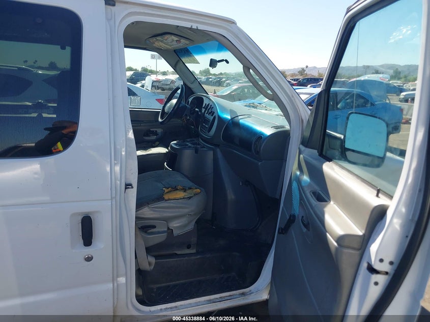 2003 Ford E 150 VIN 1FMRE11W33HB11449 IAAI salvage auction — RIGHT FRONT, Salvage (Arizona), sold $550 on 2026-07-07 (photo 5)