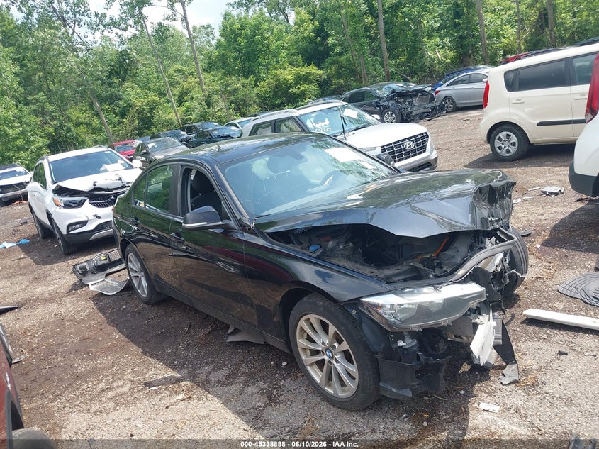 2017 BMW 3er VIN WBA8E5G31HNU44517 IAAI salvage auction — FRONT END, Salvage (Ohio), sold $475 on 2026-07-07 (photo 1)
