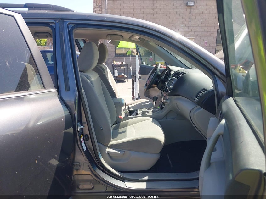 2013 Toyota Highlander VIN 5TDZA3EH6DS037898 IAAI salvage auction — REAR END, Salvage (California), sold $2,950 on 2026-07-08 (photo 5)