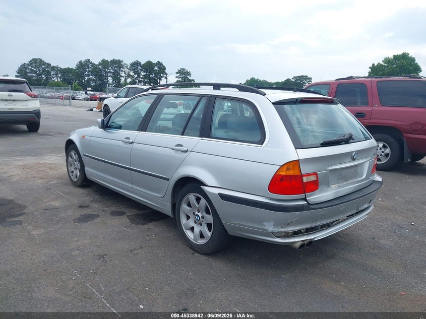 2004 BMW 3er VIN WBAEP33444PF03660 IAAI salvage auction — REAR END, Salvage (Georgia), sold $300 on 2026-07-15 (photo 3)