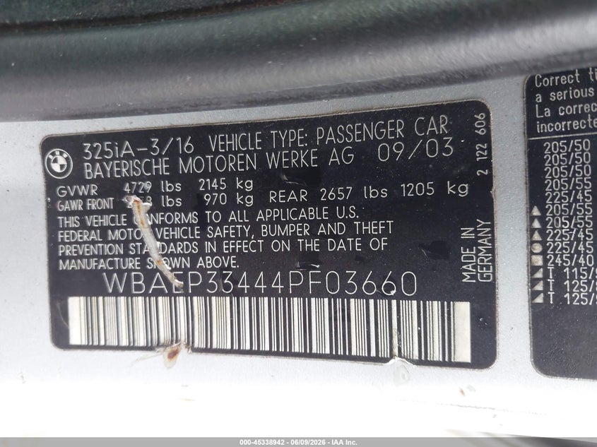 2004 BMW 3er VIN WBAEP33444PF03660 IAAI salvage auction — REAR END, Salvage (Georgia), sold $300 on 2026-07-15 (photo 9)