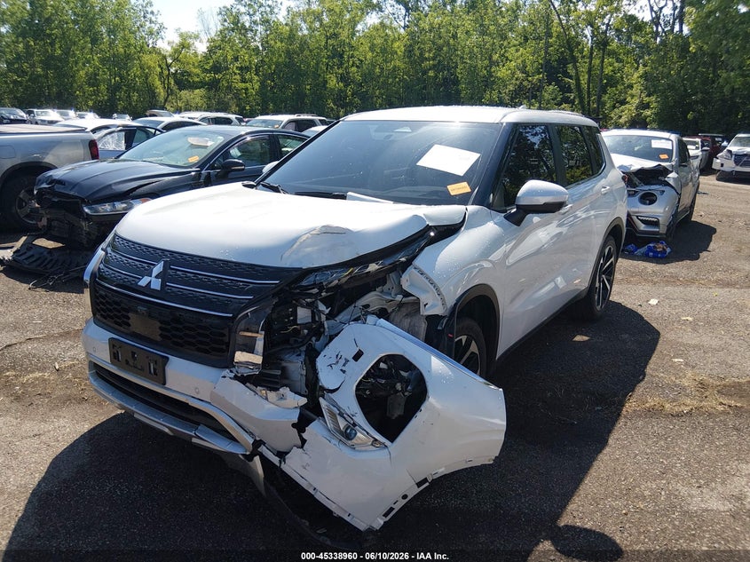 2024 Mitsubishi Outlander VIN JA4J4VA87RZ078871 IAAI salvage auction — LEFT FRONT, Salvage (Ohio), sold $8,100 on 2026-07-08 (photo 2)