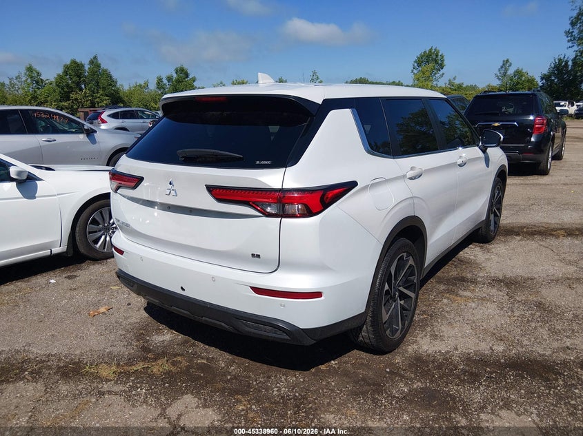 2024 Mitsubishi Outlander VIN JA4J4VA87RZ078871 IAAI salvage auction — LEFT FRONT, Salvage (Ohio), sold $8,100 on 2026-07-08 (photo 4)