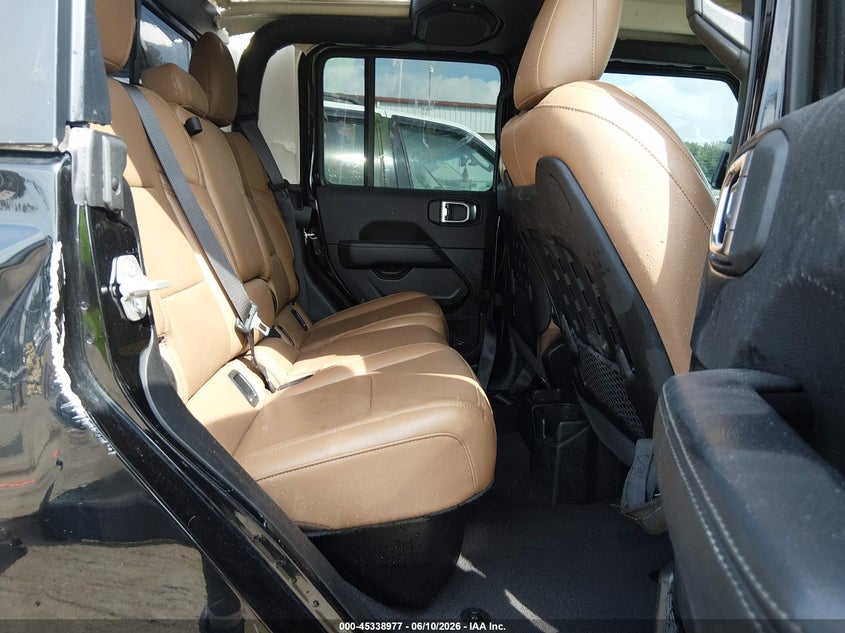 2023 Jeep Gladiator VIN 1C6JJTBG0PL581349 IAAI salvage auction — ROLLOVER, Salvage Title, sold $12,475 on 2026-08-31 (photo 8)