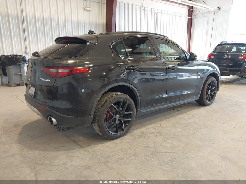 2018 Alfa romeo Stelvio VIN ZASFAKNN5J7B98677 IAAI salvage auction — UNKNOWN, Salvage Title, sold $900 on 2026-09-15 (photo 4)