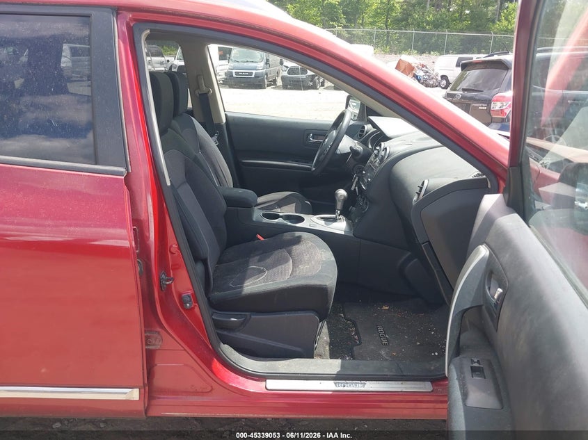 2013 Nissan Rogue VIN JN8AS5MV5DW124158 IAAI salvage auction — NORMAL WEAR, Clear (Massachusetts), sold $450 on 2026-07-24 (photo 5)